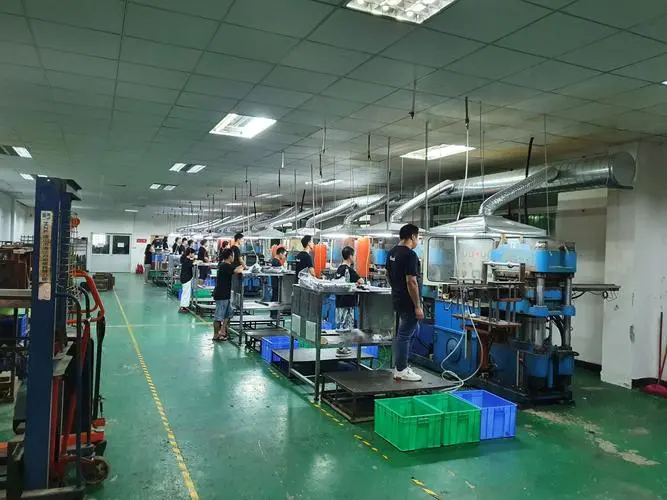 silicone phone case factory