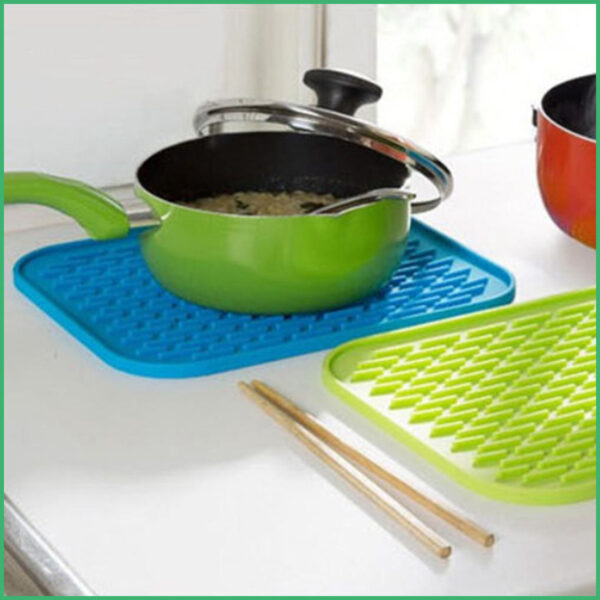 Silicone Trivet Mats Heat Resistant Pot Holders Multipurpose Nonslip Hot Pads Black Minimalist Material Silicone Coaster - Image 2